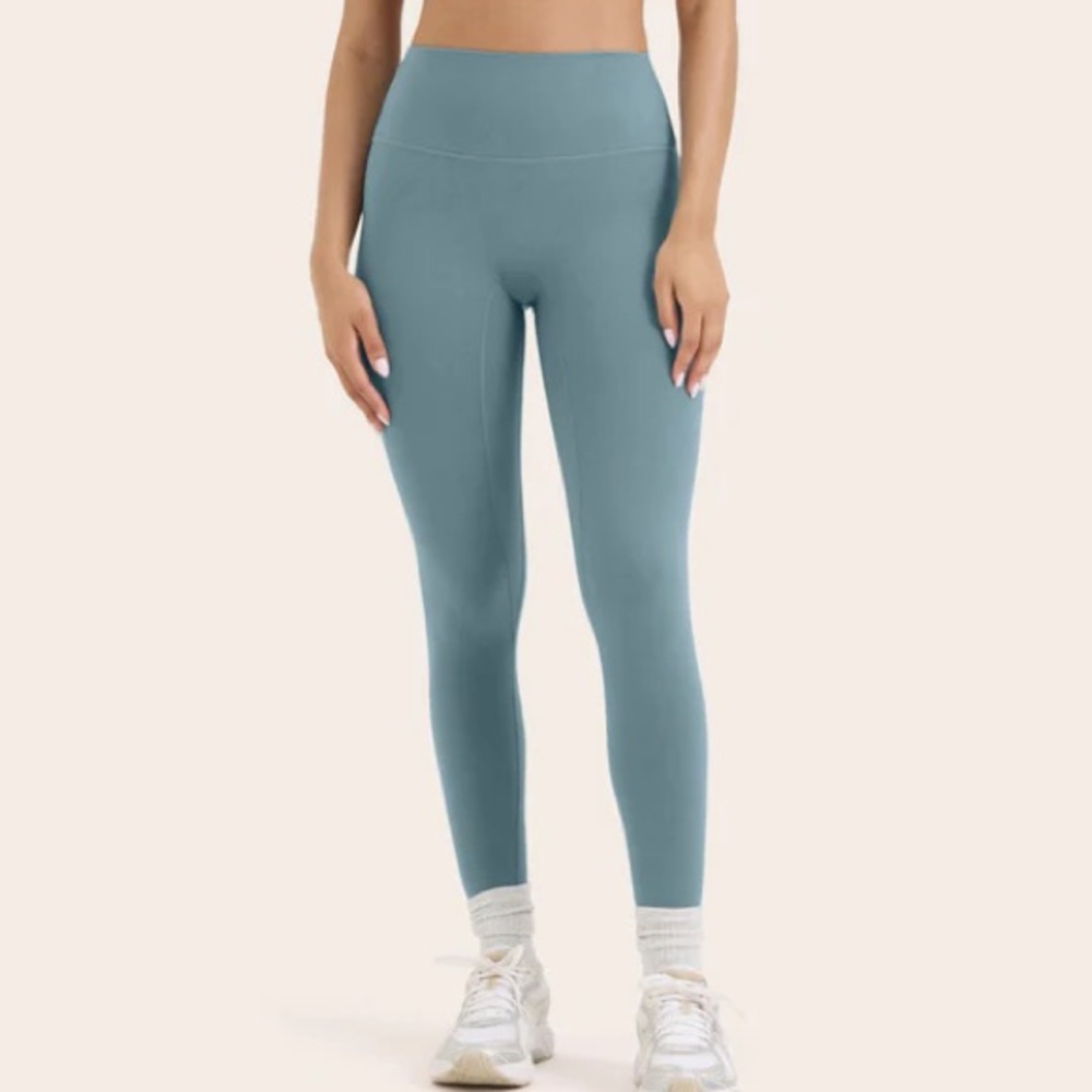 SET Active Blue Leggings